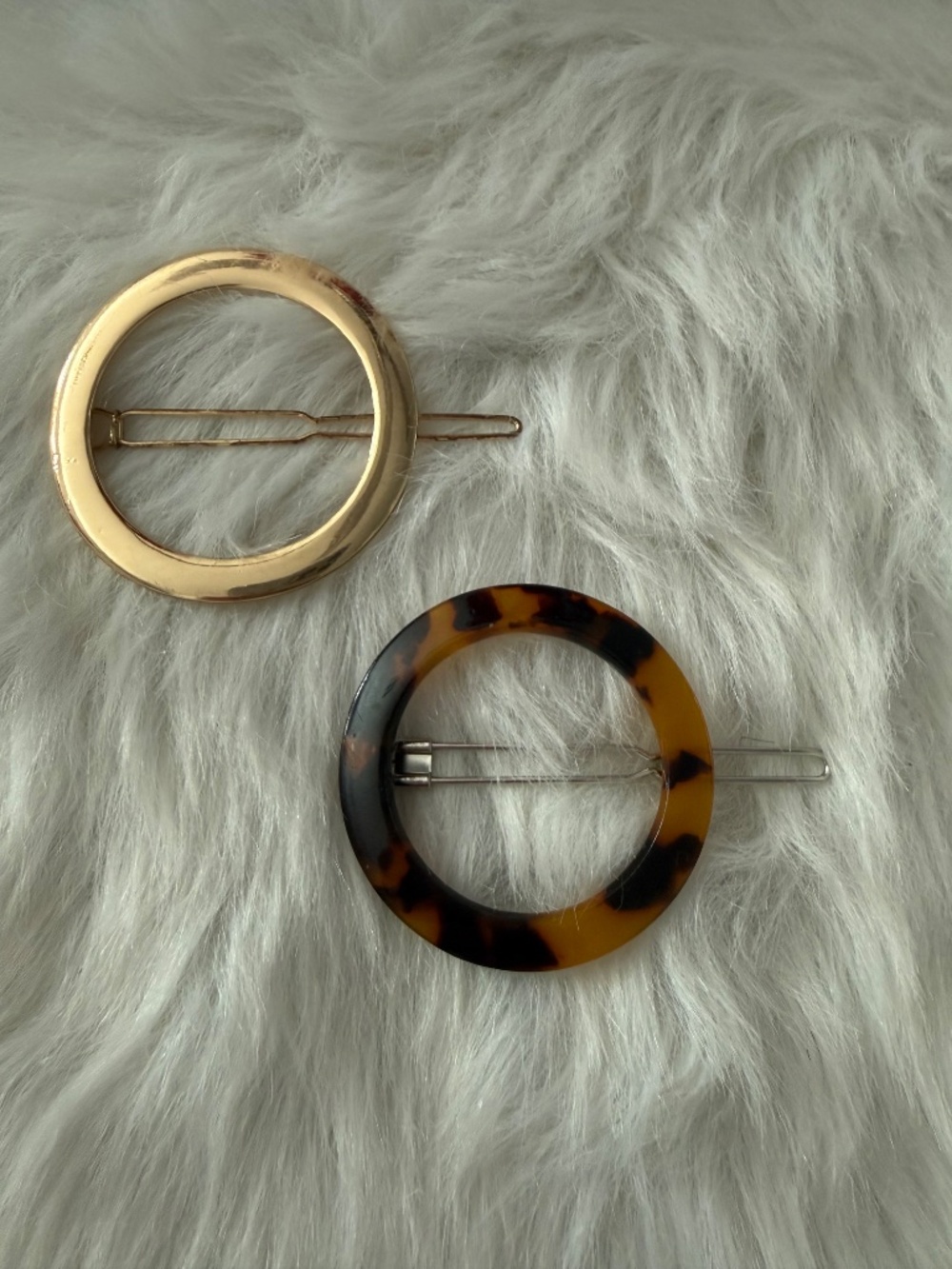 3-ct Round Circle Hair Barrettes - Picture 3 of 5